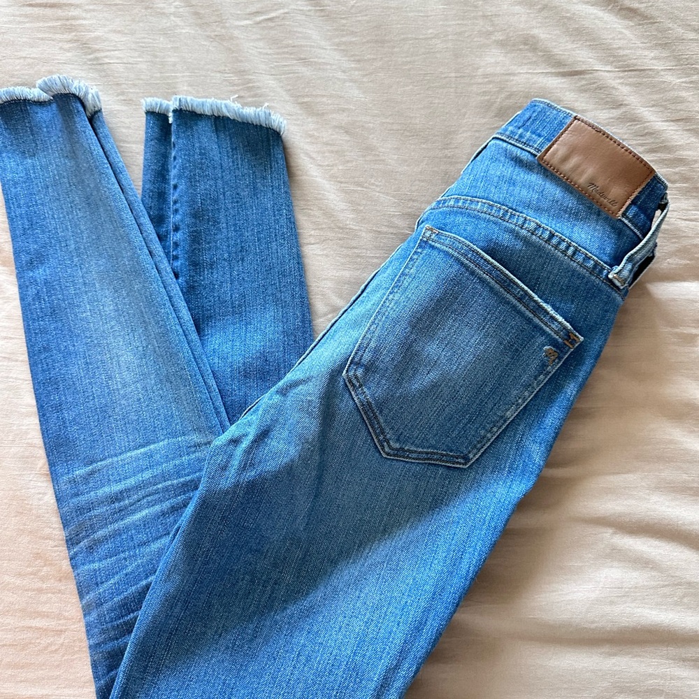 Multiple Jeans ZARA, MADEWELL, LEVIS AND GOOD AMERICAN ALL like new
